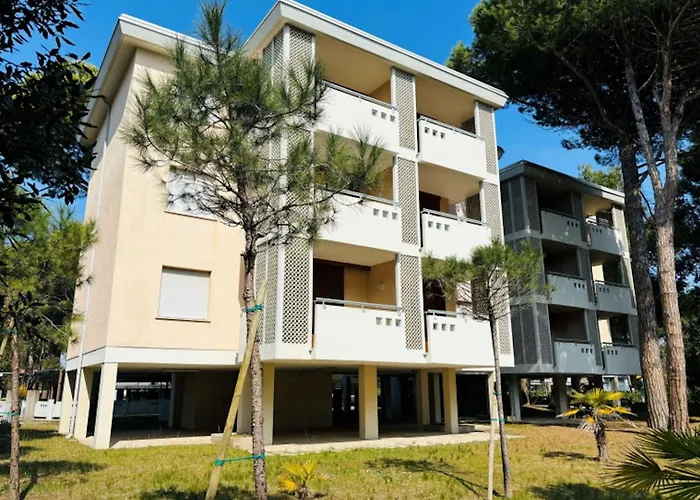 Flat With A Shared Garden Bibione