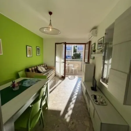 Flat With A Shared Garden *